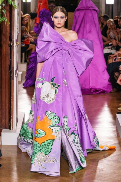 Look 70